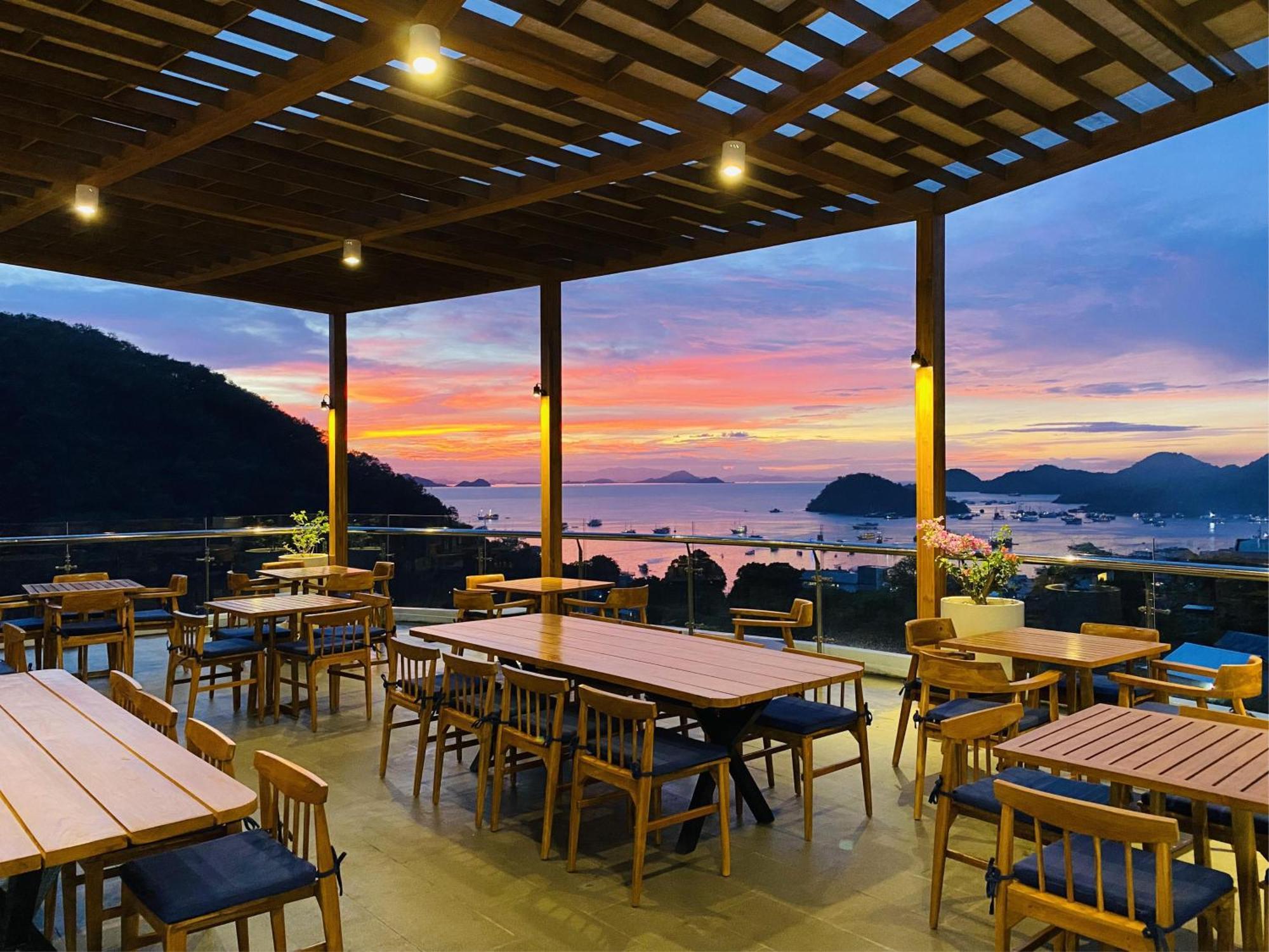 Zasgo Hotel ลาบวนบาโจ ภายนอก รูปภาพ