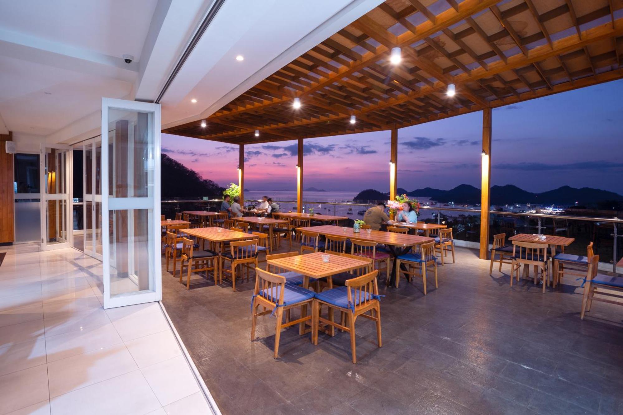 Zasgo Hotel ลาบวนบาโจ ภายนอก รูปภาพ