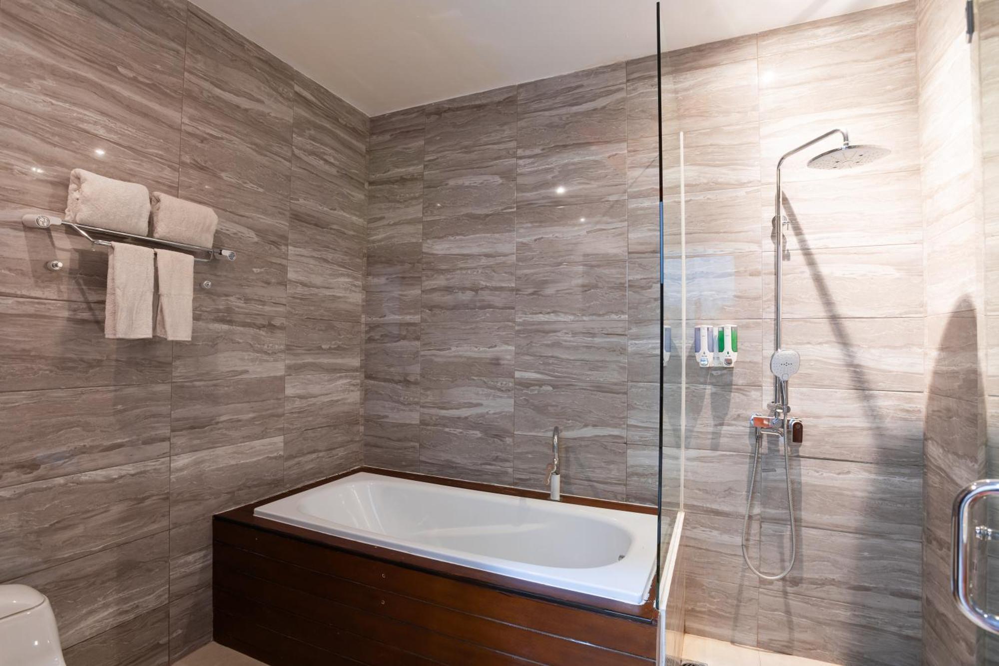 Zasgo Hotel ลาบวนบาโจ ภายนอก รูปภาพ