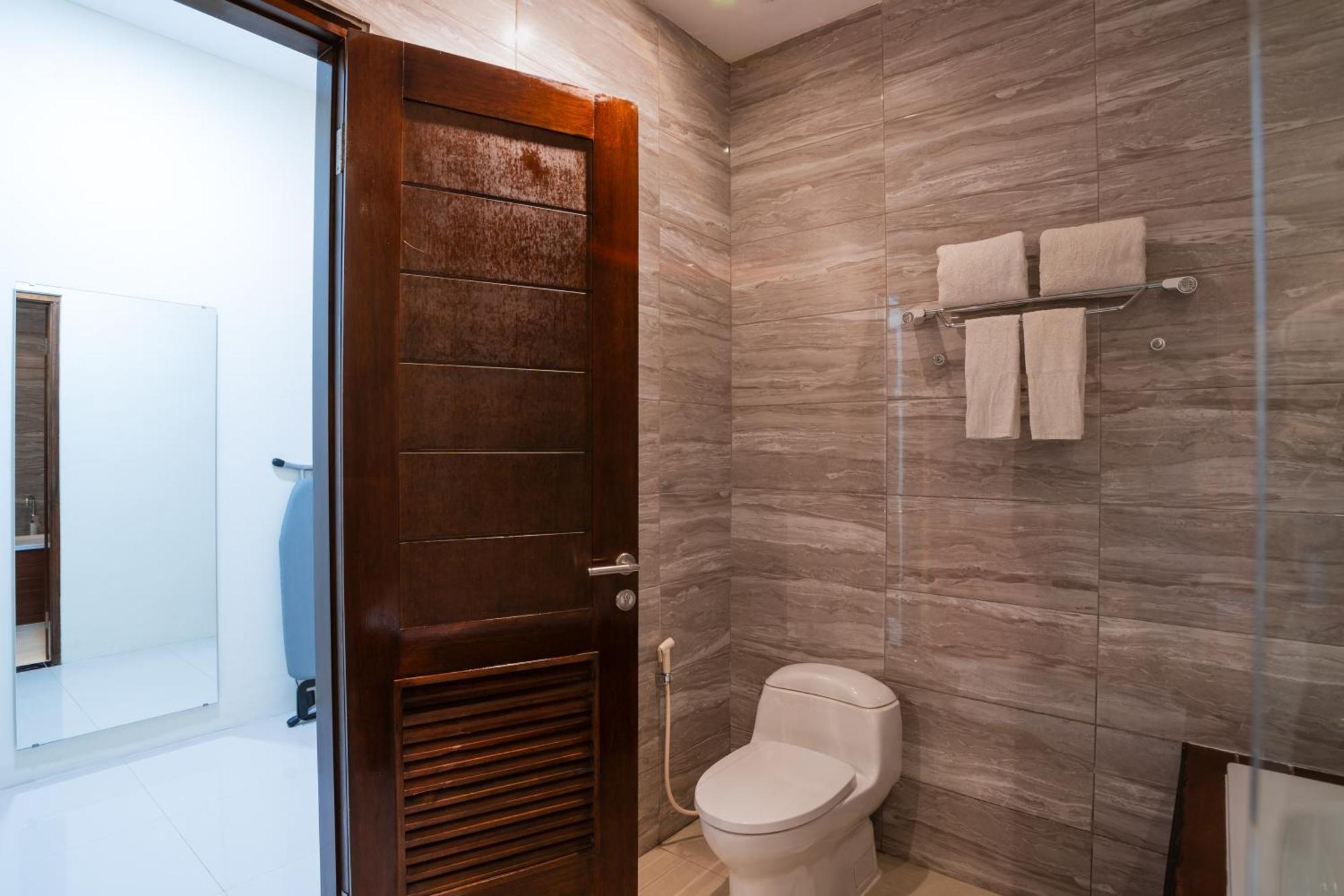 Zasgo Hotel ลาบวนบาโจ ภายนอก รูปภาพ