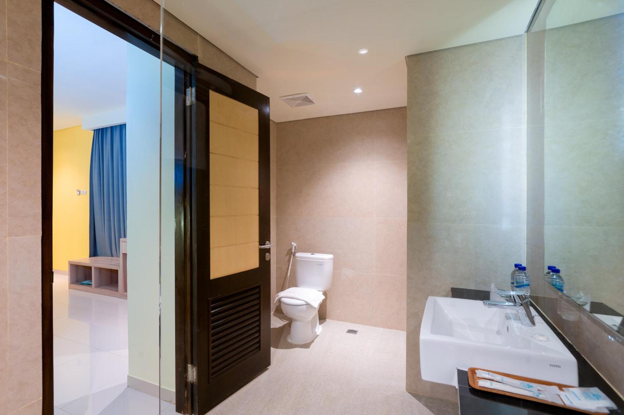 Zasgo Hotel ลาบวนบาโจ ภายนอก รูปภาพ